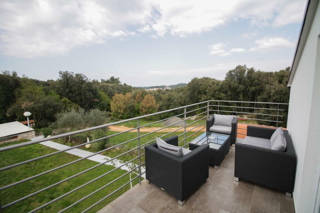 Sebi Apartment 300 M From Beach Ровинь Экстерьер фото